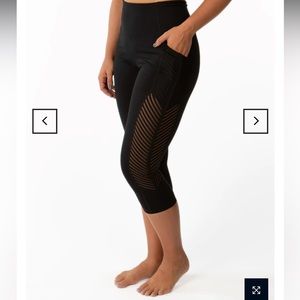 Kiava Elevate capri legging